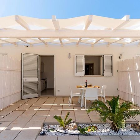 Residence Jolly Mare Torre Lapillo Exterior photo