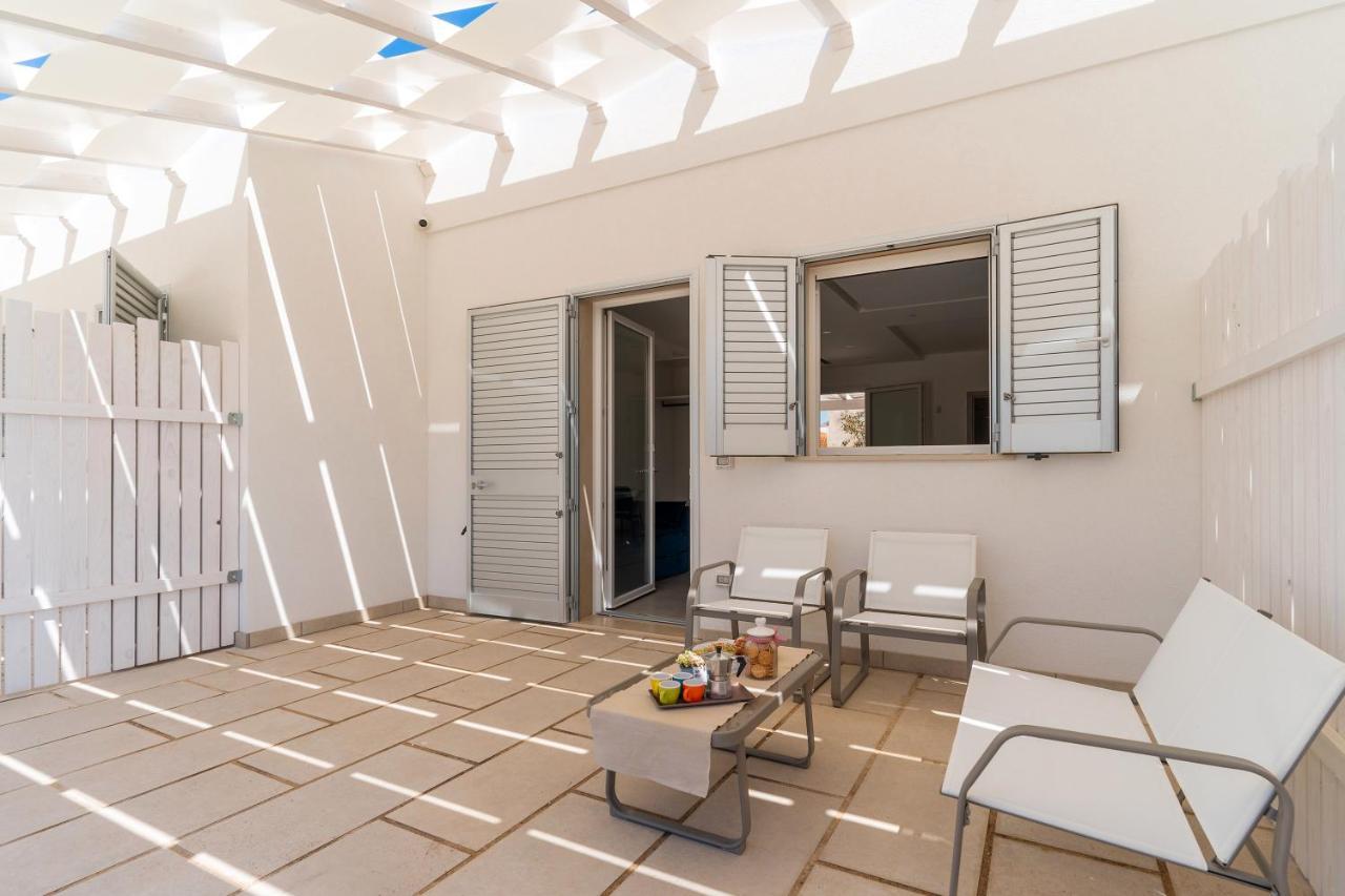 Residence Jolly Mare Torre Lapillo Exterior photo